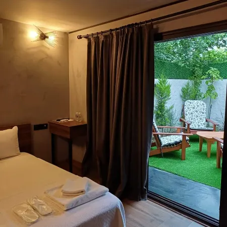 Elia Otel Urla