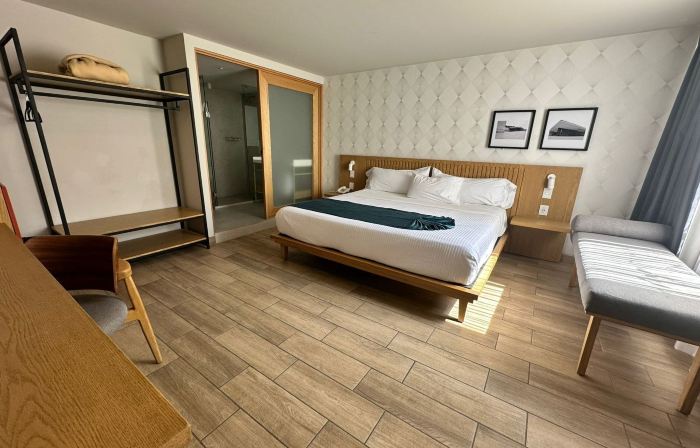 Oliva Plaza Hotel