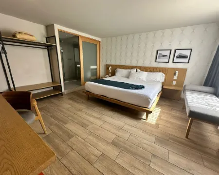 Oliva Plaza Hotel グアダラハラのホテル