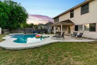 The MAD Hatter - Heated Pool Gameroom & More - Swimmingpools