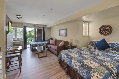 Borgata Lodge Hotels in Kelowna