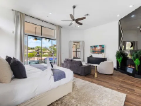Spacious Home Wpool Tennis Court Hotels in Plantation