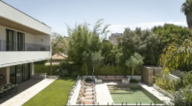 Cascais Contemporary Villa by Cadenzalux Hotels in 