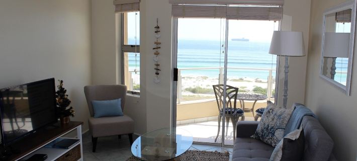 Stay Spectacular Hotels in Bloubergstrand