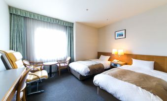 Pearl Hotel Ota