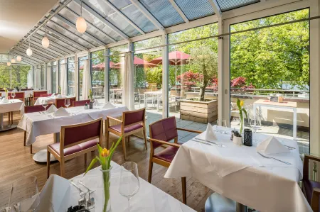 Seehotel Rheinsberg Отели в г. Восточный Пригниц-Руппин