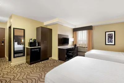 La Quinta Inn & Suites by Wyndham Oshawa Hotel in zona Oshawa Via Rail Station
