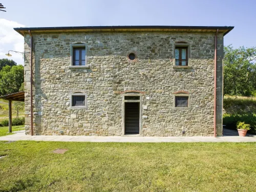 Apartment in a Modern Holiday Home in Anghiari