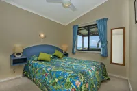Acclaim Rose Gardens Beachside Holiday Park