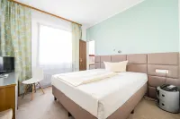 Hotel Kaspar Garni Hotels near Indoor Parking ICE Station Siegburg / Bonn