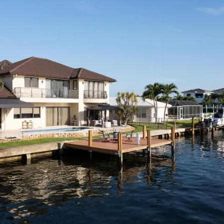 5 Bedroom Luxe Villa on Deep Water Intracoastal