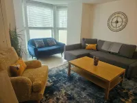 Seaside Haven Coastal Comfort 200m from the Beach Hotels in Margate