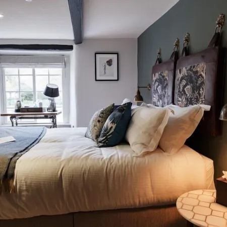 Castle Inn Hotels in Wareham