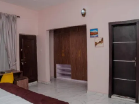 Stunning 3-Bed House in Sapele Hotels in Sapele