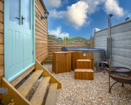 Rosemary - 1 Bedroom - Amroth Hotels in Amroth