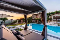 Villa Borbone - Perched on the Lucca Hills - Kolam Renang Peribadi