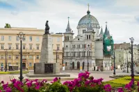 Lumina Stylish 3-Room Apart with Balcony Hotels in Gmina Aleksandrow Lodzki