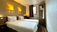 Kyriad le Bourget Centre - Parc des Expositions Hotel di Dugny