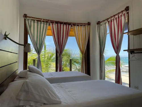 Mi Playa Galapagos Beachfront Hotels in Isabela