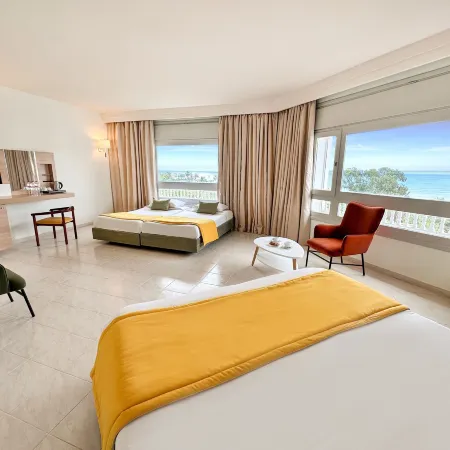 Hotel Sol Azur Beach