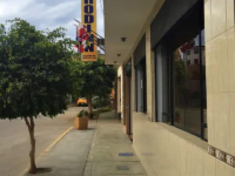 Hostal Rodinn Hoteles en Nazca