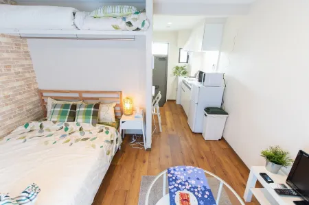 Nomad Confrer Отели рядом со станцией Akitsu Railway Station