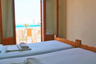 Seaview Self Catering Apartment - Helen No 1