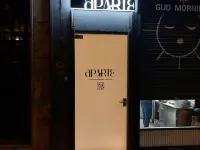 Aparte 鄰近西班牙四大樓商業區的酒店