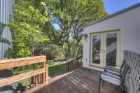 Arbor Inn-2 Blocks to Main Street! Hotels in Fredericksburg