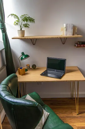 Cades Accommodation Отели рядом с достопримечательностью «Университет Уольверхэмптон»