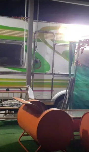 แวนเฮ้าส์พร้อมห้องน้ำรวม