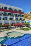 Sawari Hotel - Pools