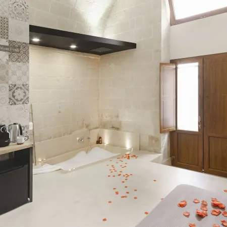 Hydria Residence