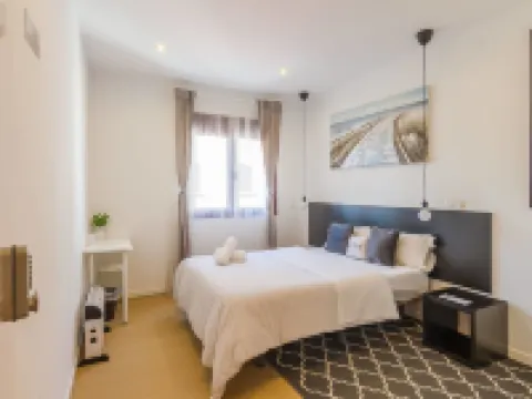 Ayz Javier Cabrini - Auto Check-in Property マドリードのホテル