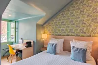 โรงแรม ดุ ซ็องตร์, อ็อน โรงแรม อัมมี