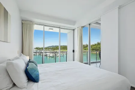 Peninsula Airlie Beach
