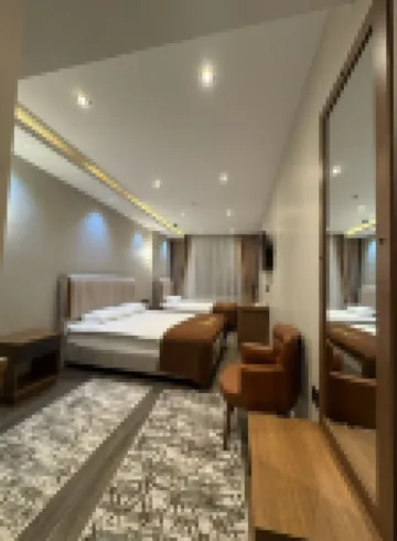 阿伊多安拉爾酒店 酒店