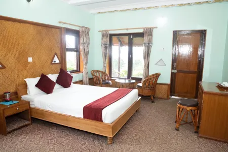 Himalayan Deurali Resort Отели в г. Lumle