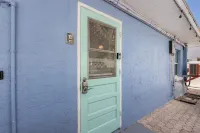 Coastal Getaway Retreat –Steps to the Beach! 1BR/1BA. Sleeps 2. In 4-Plex. Pool