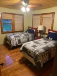 Cozy Lakefront House Hotels in Newville