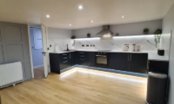 Sea side apartment close to everything