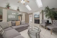 Right At Home-Midland's Most Marvelous with Pool