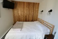 Remodeled 3BR/2BA Ski Chalet off Tyro Slope - Balkoner