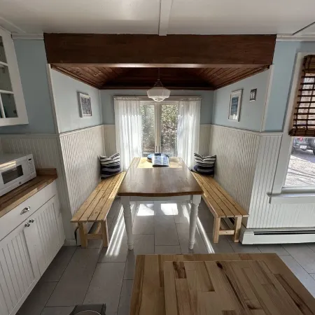 Privately Located Beach Cottage Getaway