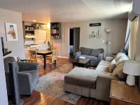 Charming 3-bedroom apartment with WiFi, AC walkable to downtown La Grande
