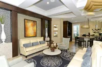 Private Screened-In Pool and Resort Luxuries - Stunning Family Haven Hotels in Poinciana