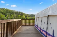 Furnished Glamping Tent/2 Queen Beds/Red River Access- River Rainbow - #5