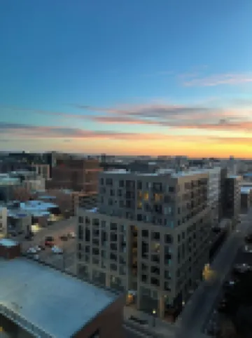 Charming elegant high-rise  apartment in heart of Denver