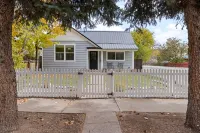 Downtown Location, 5 Min Walk to Train, Great Yard