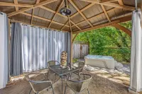 Lovely Creekside Wine Country Home in Glen Ellen!